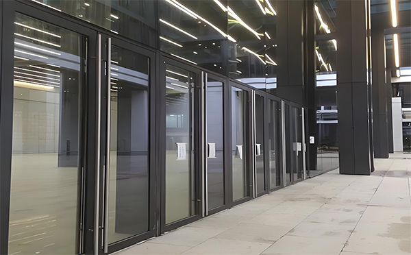 积石山玻璃地弹门 积石山玻璃地弹门