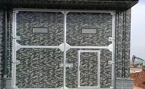 积石山工业平开门