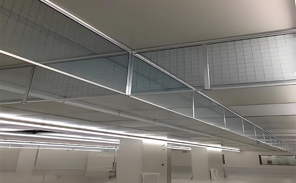 积石山玻璃挡烟垂壁