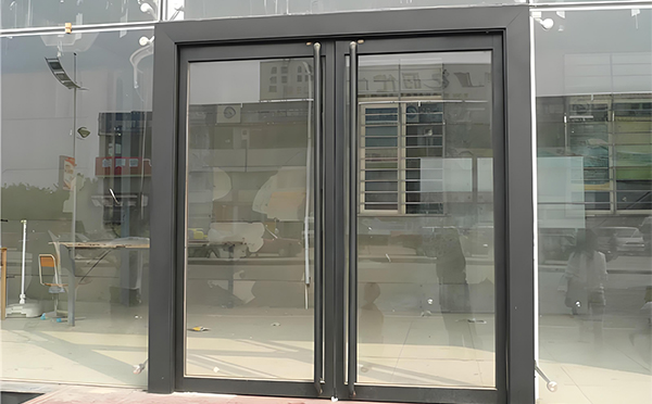 积石山玻璃地弹门