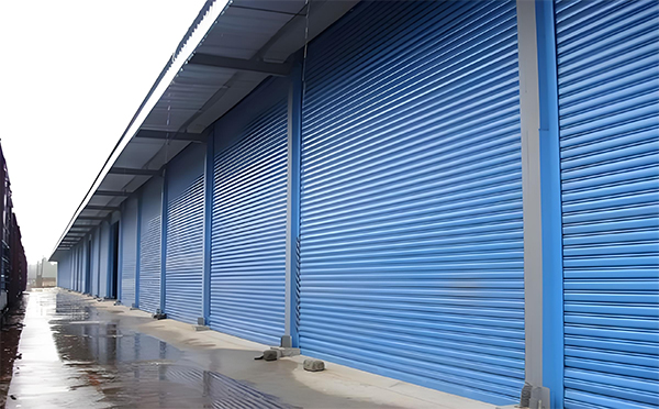 积石山卷帘门 积石山卷帘门