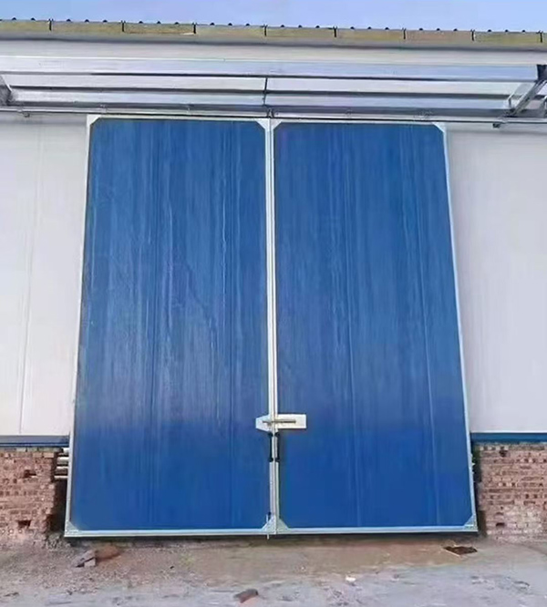 积石山工业门在大型仓储物流通道中的应用实例