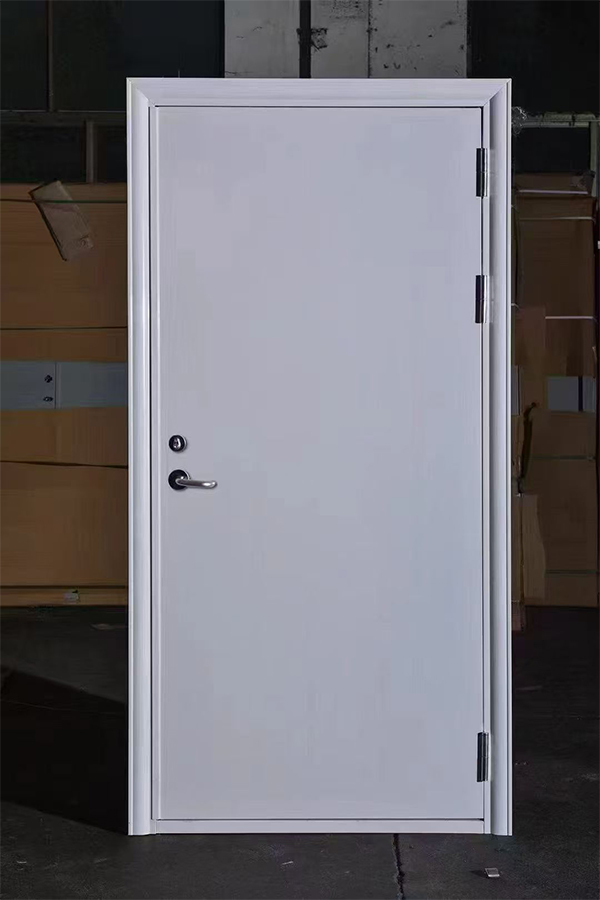 社区活动中心加装积石山防火门保障居民安全